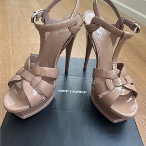 TRIBUTE PLATFORM SANDALS IN PATENT LEATHER by Saint Laurent